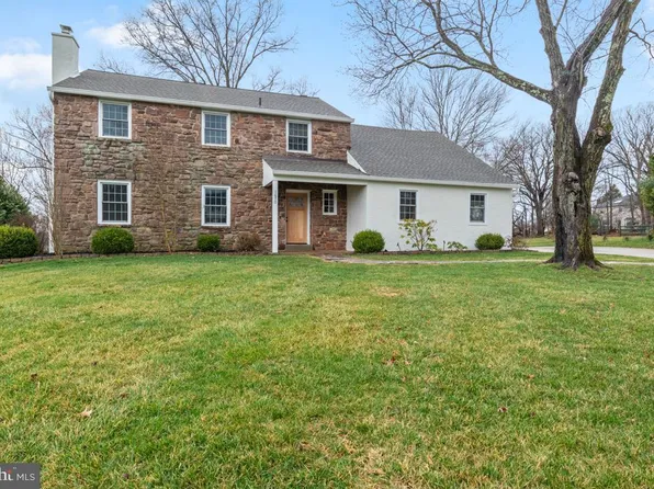 1670 Salem Cir, Blue Bell, PA 19422