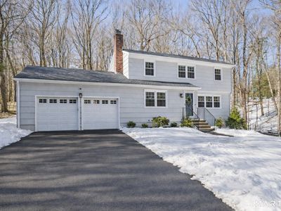 6 Buckboard Lane, Fairfield, CT, 06824