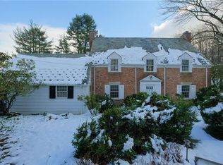 3 Petersville Rd, Mount Kisco, NY 10549