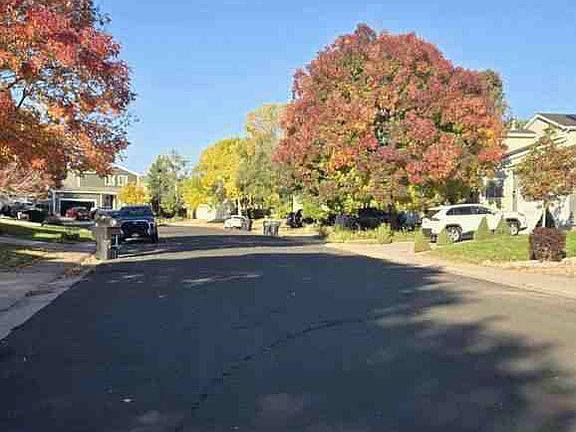 4th image of 2195 E 126th Way