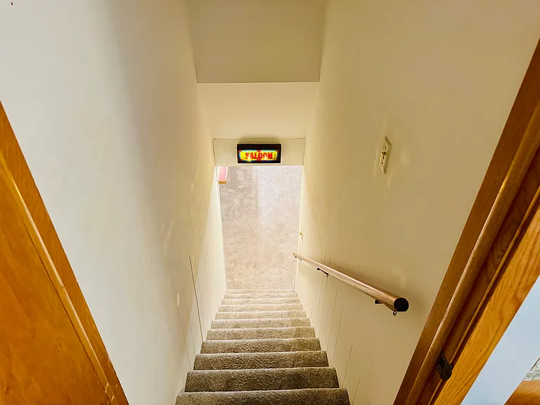 703 Highland Ave — Photo 11