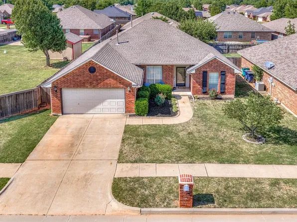 10929 NW 37th St, Yukon, OK 73099