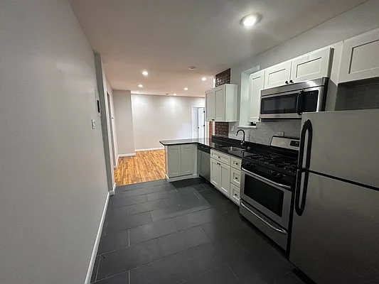 Rented by Yup Realty LLC | media 12