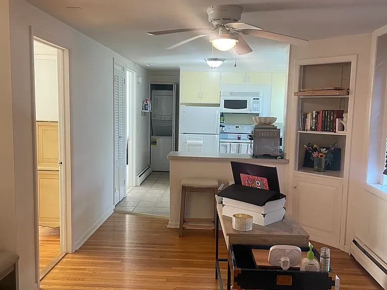 160 Farber Ln #3 — Photo 12