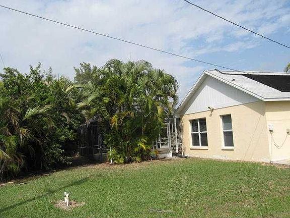 4th image of 5248 SW 19th Pl