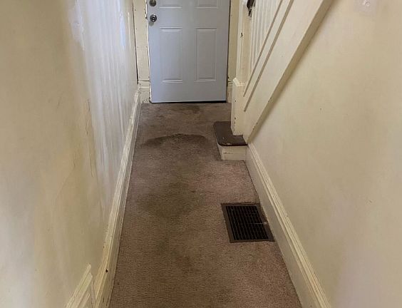 5th image of 2711 N Dechman Ave