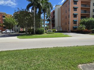 1610 Presidential Way APT 105, West Palm Beach, FL 33401