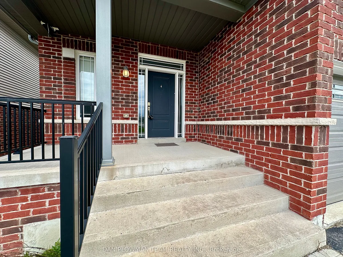 Building Photo - 1845 Silverstone Cres