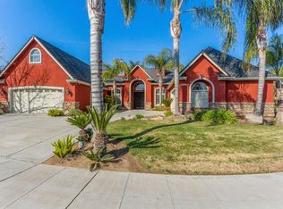 263 Warwick Ave, Clovis, CA 93619
