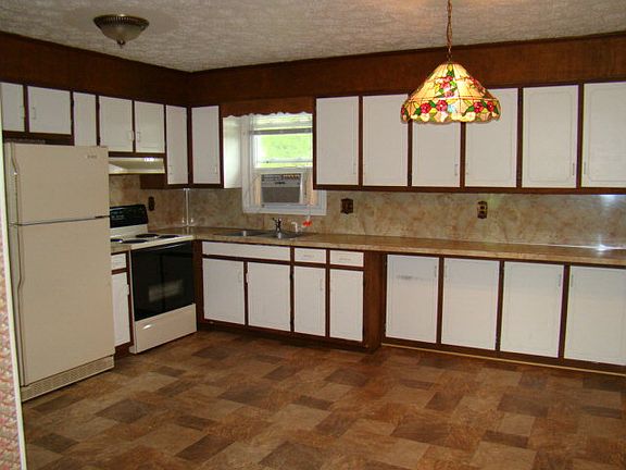 2nd image of 266 Plantation Dr