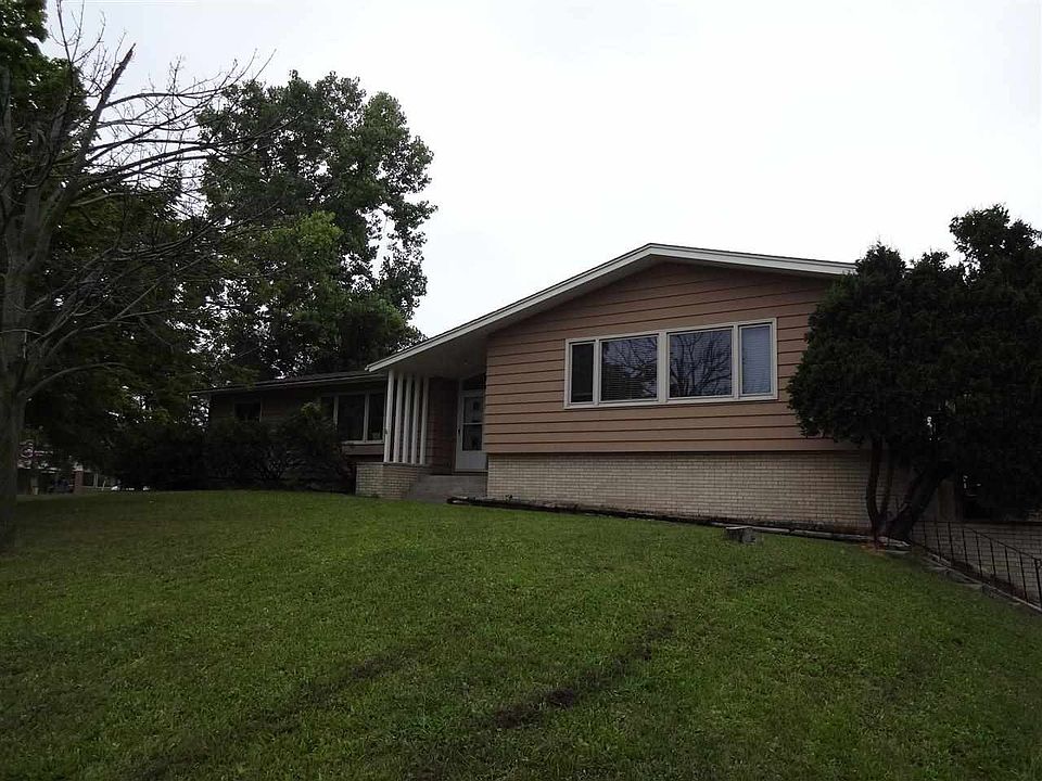1st image of 2819-2823 Kingston Dr