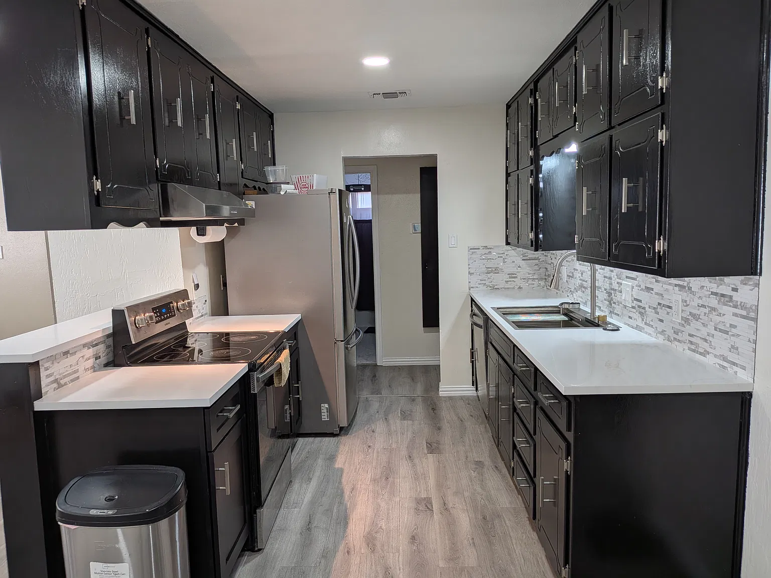 3 bed, 1283 sqft, $1,895 — Photo 3