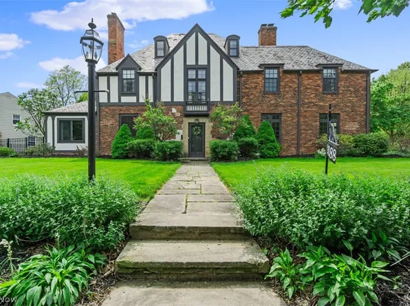 2888 Morley Rd, Shaker Heights, OH 44122