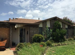 521 E Glendale St, Crowley, TX 76036