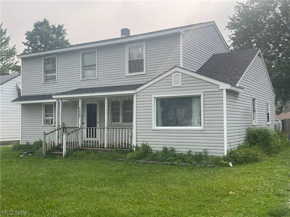 739 E 349th St, Eastlake, OH 44095