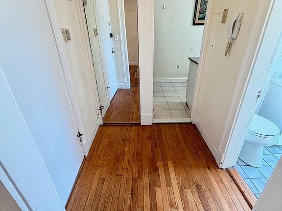 4th image of 1665 Commonwealth Ave APT 17