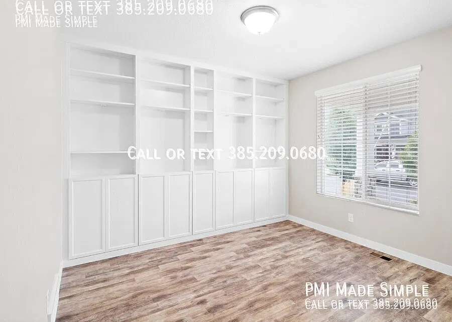 Gorgeous 5br Home With Beautiful Back Yard For Entertaining! Ready To View! — Photo 3