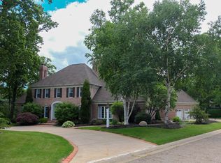 5574 Fox Tail Cir NW, Canton, OH 44718