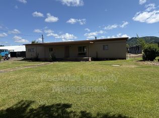 2515 Nonpareil Rd, Sutherlin, OR 97479