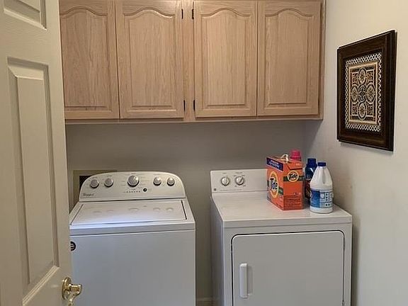 5th image of 19 Lopez Cir