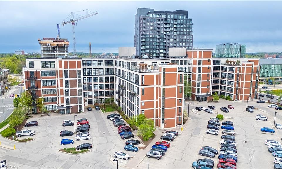 1st image of 404 King St W #620