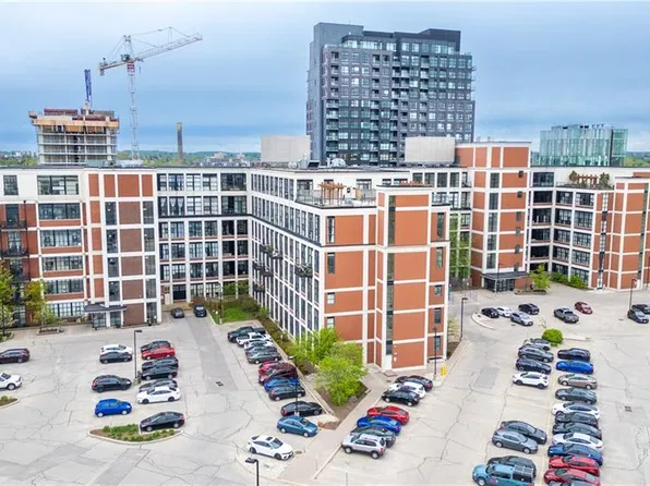 404 King St W #620, Kitchener, ON N2G 4Z9
