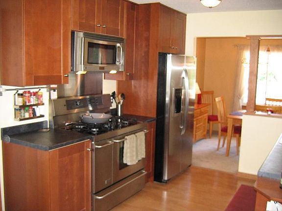 3rd image of 12813 Whitewood Dr