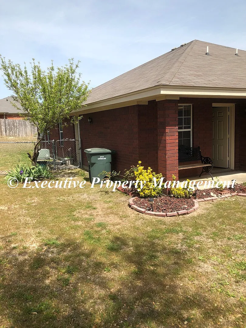 314 Janelle Drive — Photo 1