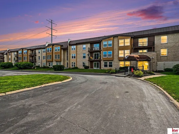 12727 W Dodge Rd APT 254C, Omaha, NE 68154