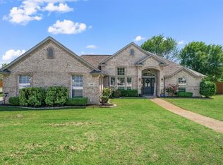 500 Green Meadow Dr, Boyd, TX 76023