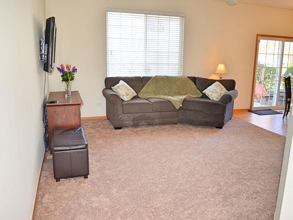 5th image of 2419 Brush Hill Cir