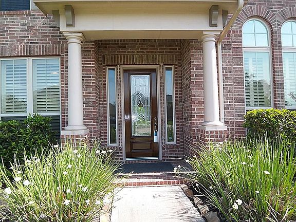2nd image of 1006 Bayou Vista Ct