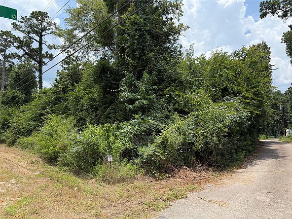 4th image of 19895 Martha Rd