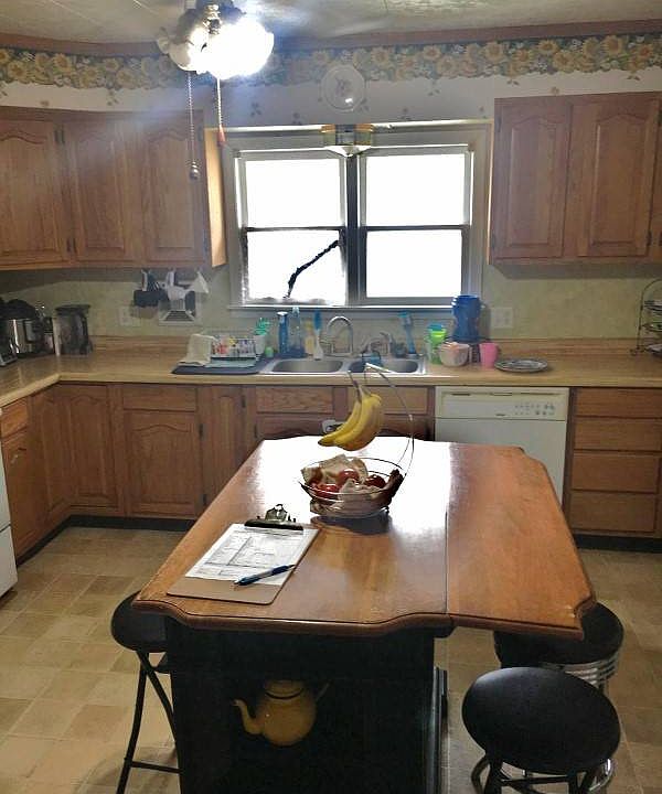 1st image of 605 N Jackson St