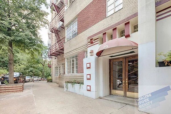 Sold by Rolling Stone Realty LLC | media 24