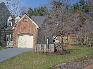 3221 Pinewyn Cir, Lancaster, PA 17601