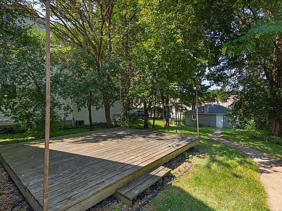 4th image of 2724 Toledo Ave S