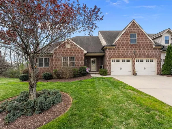 733 Whisper Ridge Dr, Graham, NC 27253