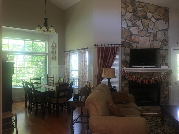4th image of 197 Ridge Dr