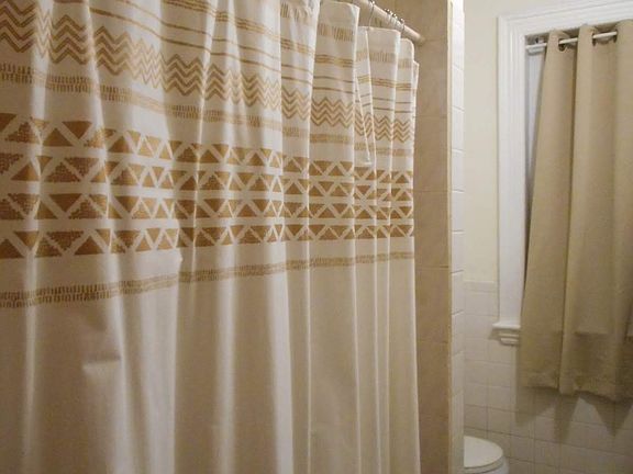 3rd image of 23 Aberdeen St APT 2