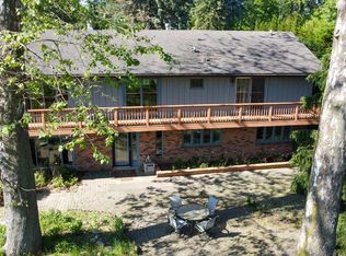 6084 Upper Straits Blvd, West Bloomfield, MI 48324