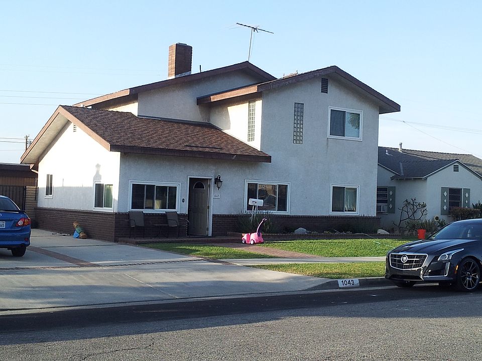 1st image of 1043 W 210th St