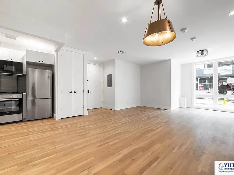 153 Erasmus St #1F — Photo 2