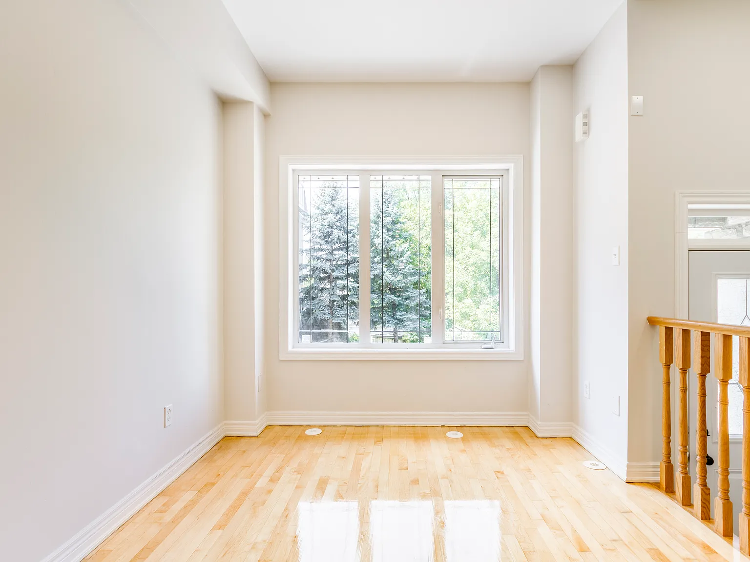 3 bed, 2.5 bath, 1450 sqft, $3,400 — Photo 3
