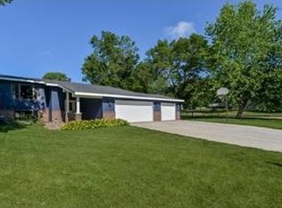 7230 Ticonderoga Trl, Eden Prairie, MN 55346