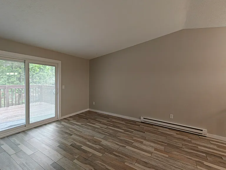 1347 E Nimisila Rd — Photo 2