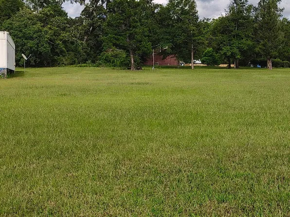 3 Miflin Rd, Elberta, AL 36530