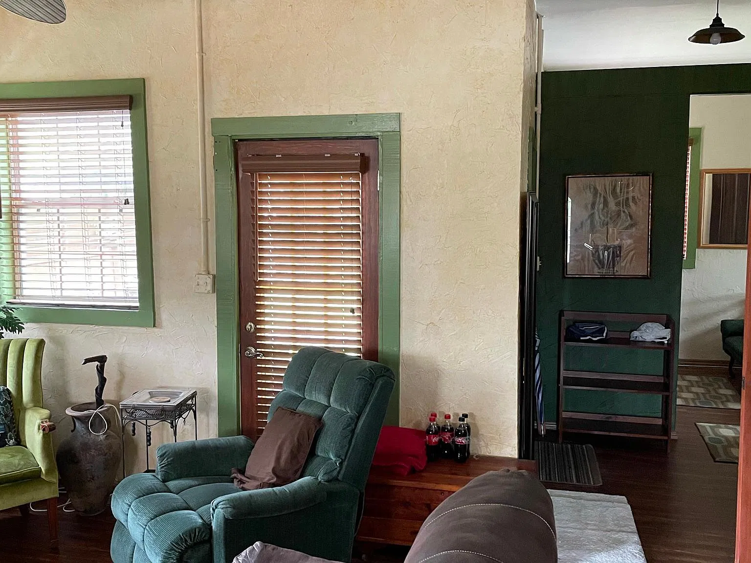 2 bed, 1000 sqft, $2,200 — Photo 3