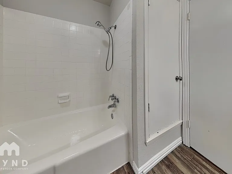 612 S Rough Creek Ct — Photo 14