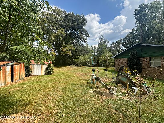 5th image of 110 Morgan Ln